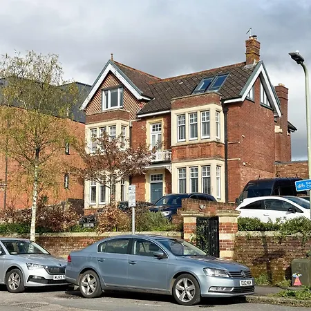 4 Spicer Road Hotel Exeter Exterior photo