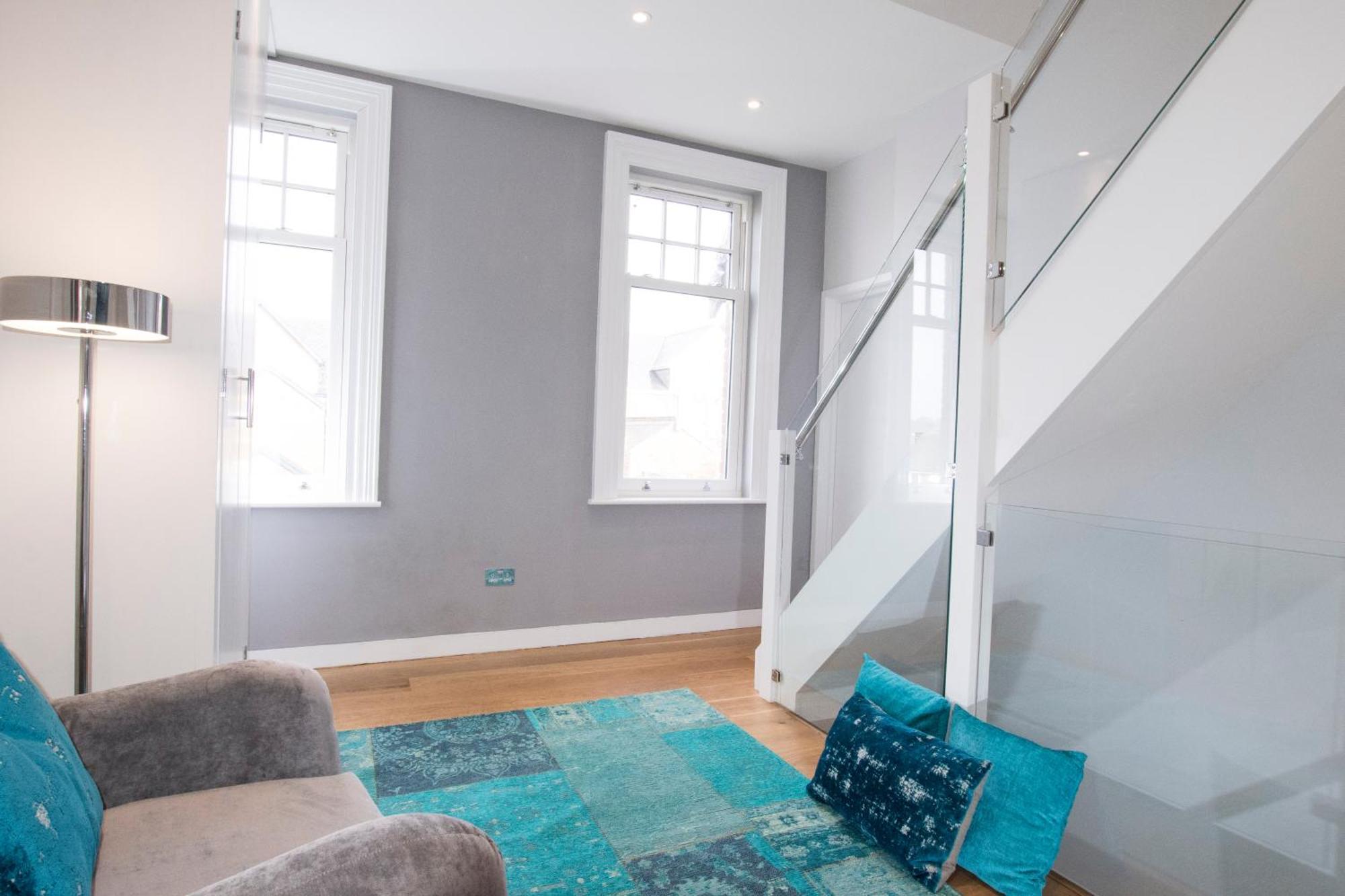 4 Spicer Road